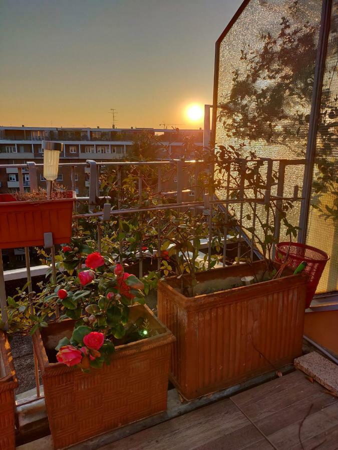 Exclusive Rooftop Apartment With Large Terrace In Solari/Tortona Milano Exterior foto